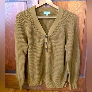 Women’s sweater